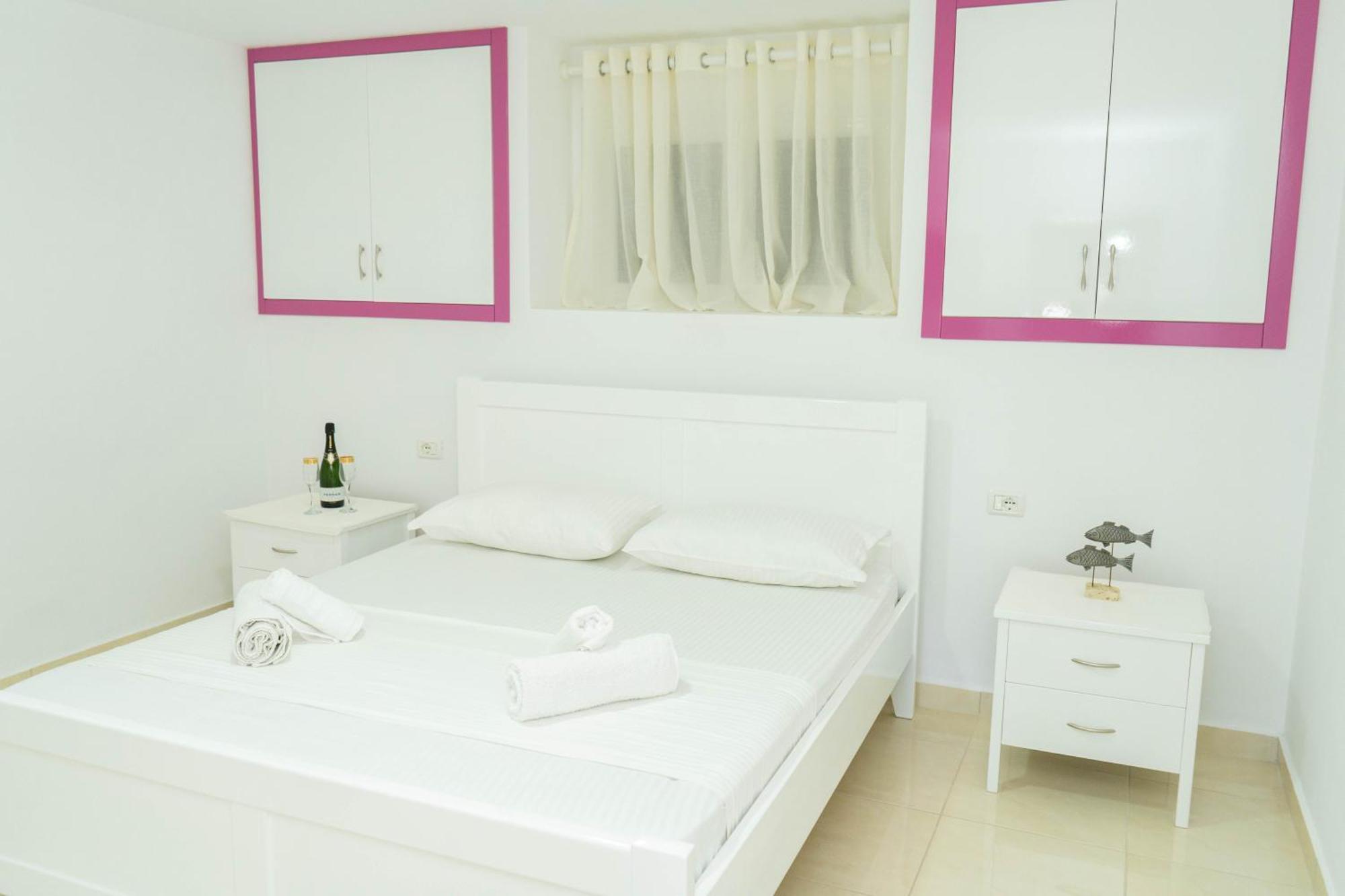 Vila Aliaj วญอเรอ ภายนอก รูปภาพ